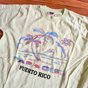 Puerto Rico Y2K Vintage Green Retro Vacation Tourist Graphic Tee